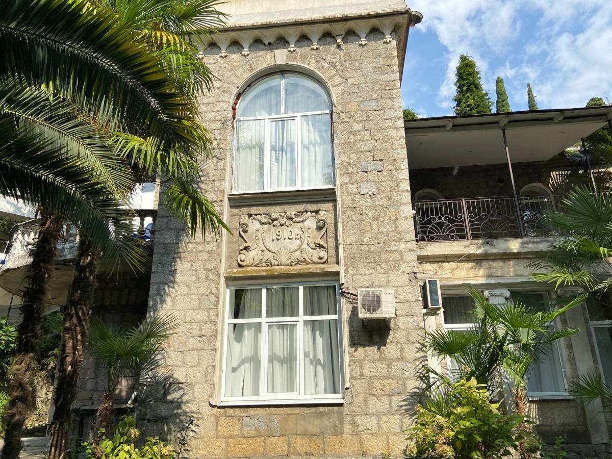 Gagra Hotel Printsevskii Zamok Exteriör bild