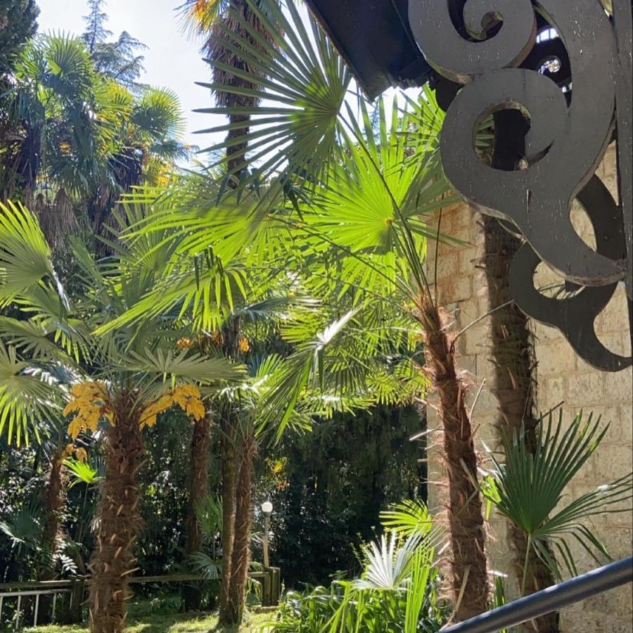 Gagra Hotel Printsevskii Zamok Exteriör bild